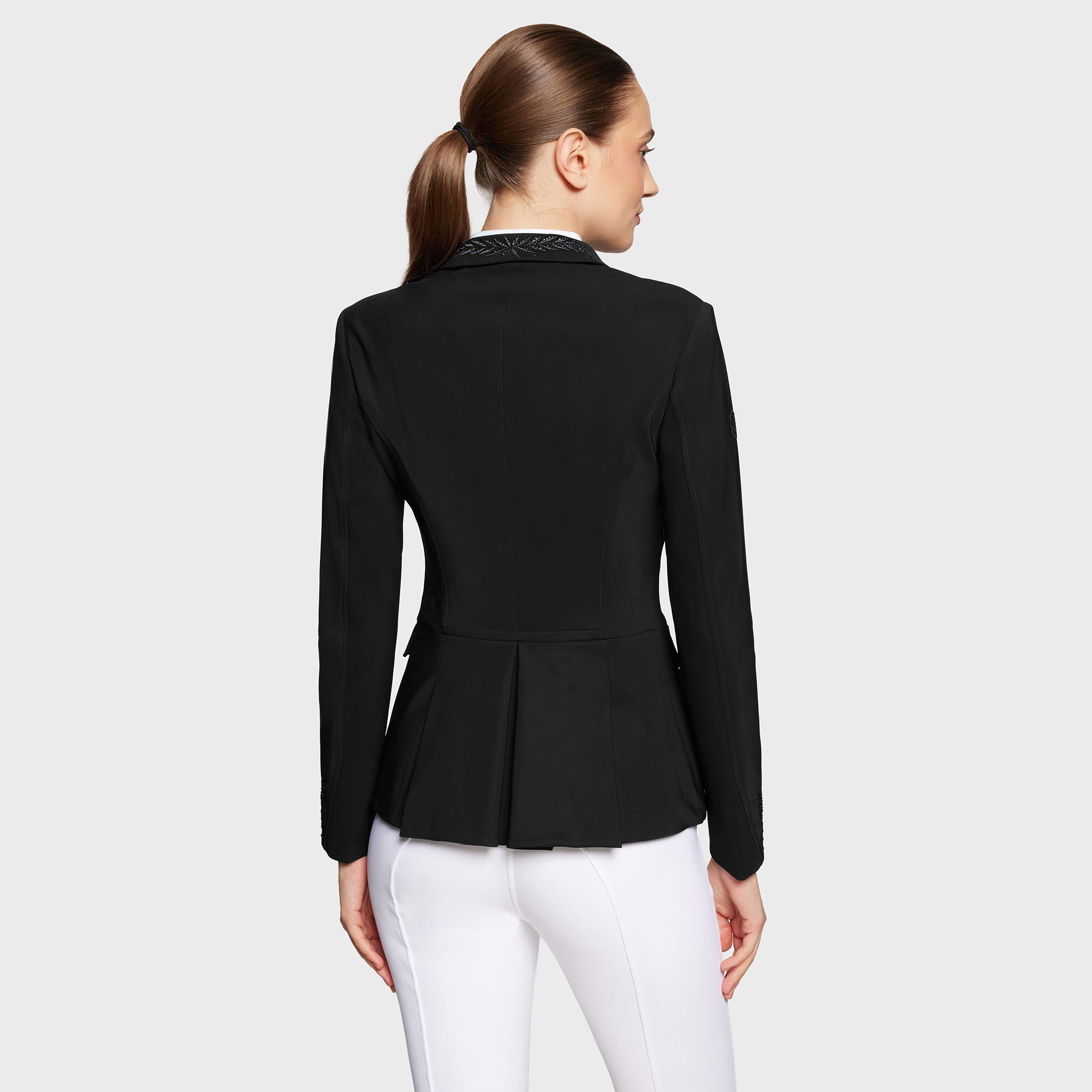 W-VICY_FLW_CRY-FW25-BLK_1.jpg