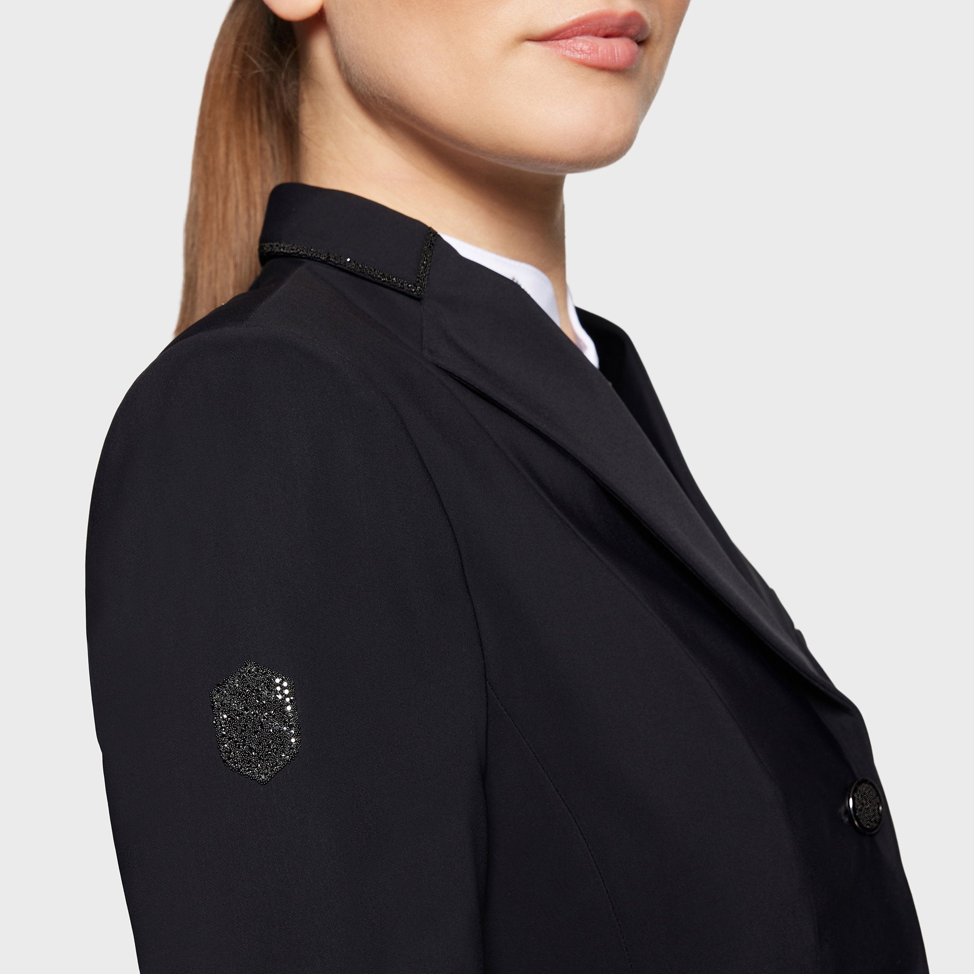 W-VIC_CFRB_RGL-FW25-BLK_2.jpg