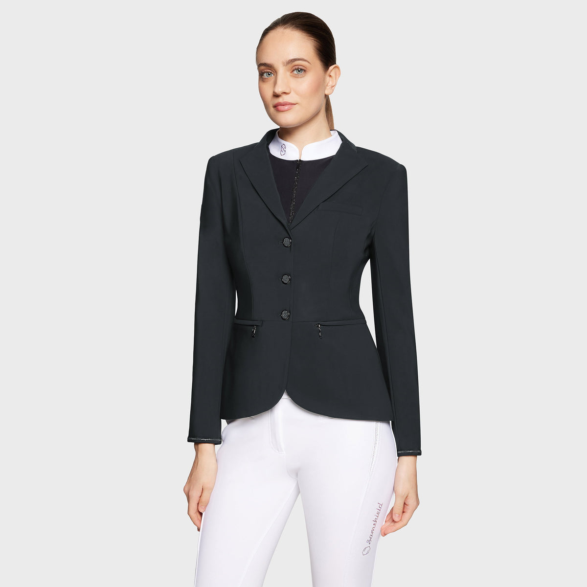W-VIC_CFRB_RGL-FW25-MLESNI.jpg
