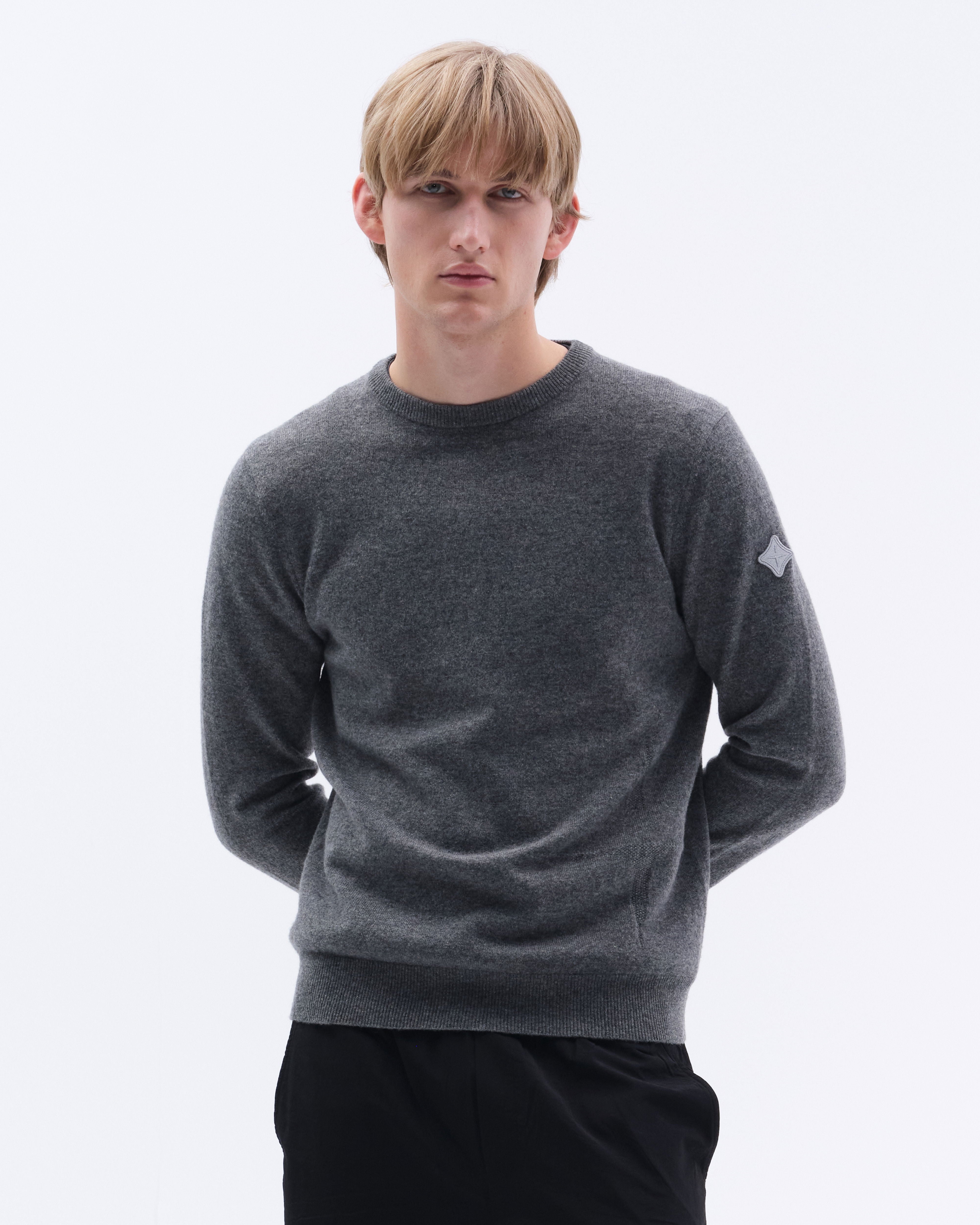 WOM09_CM-GREY_7.jpg