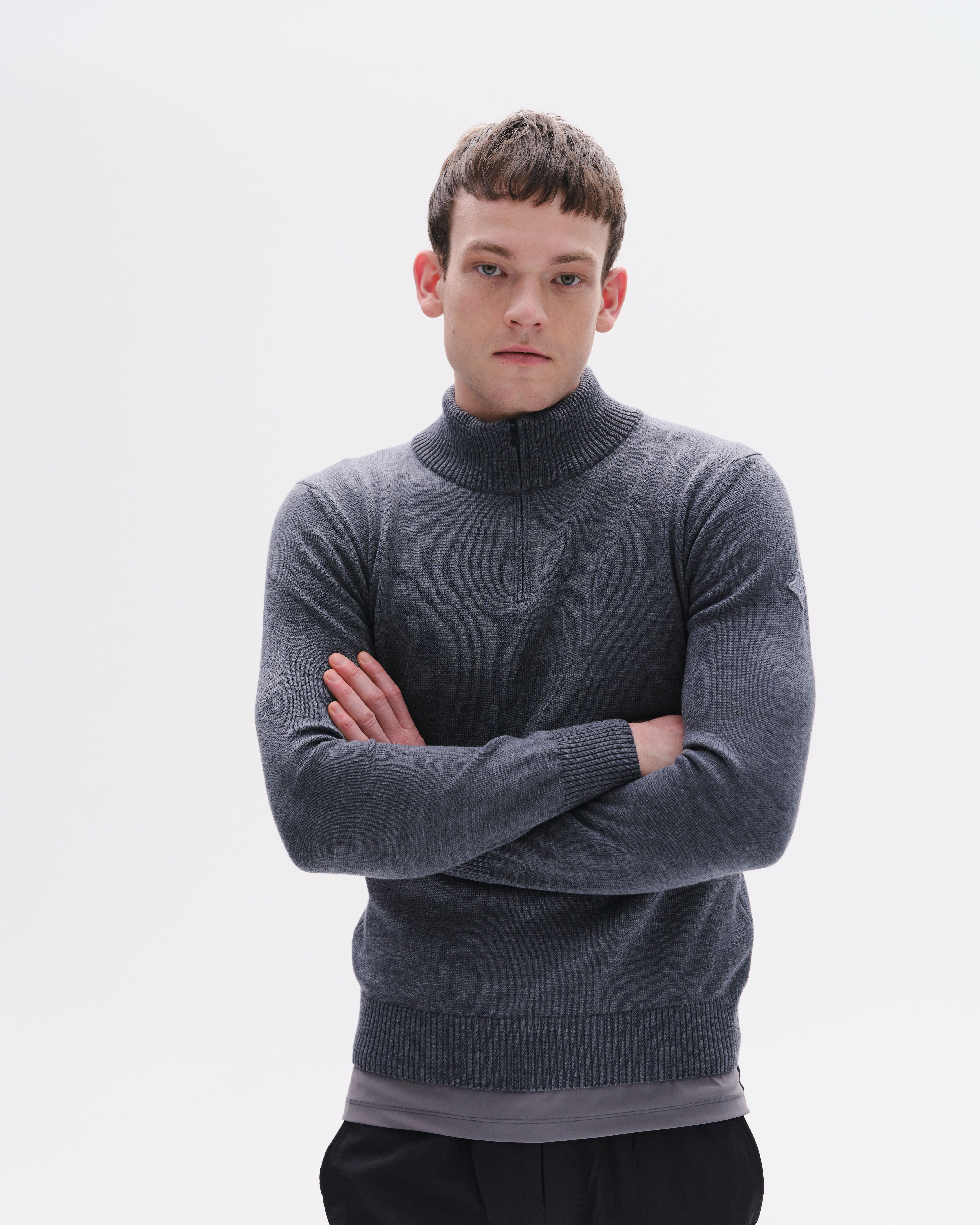 WOM12_KN-GREY_3.jpg
