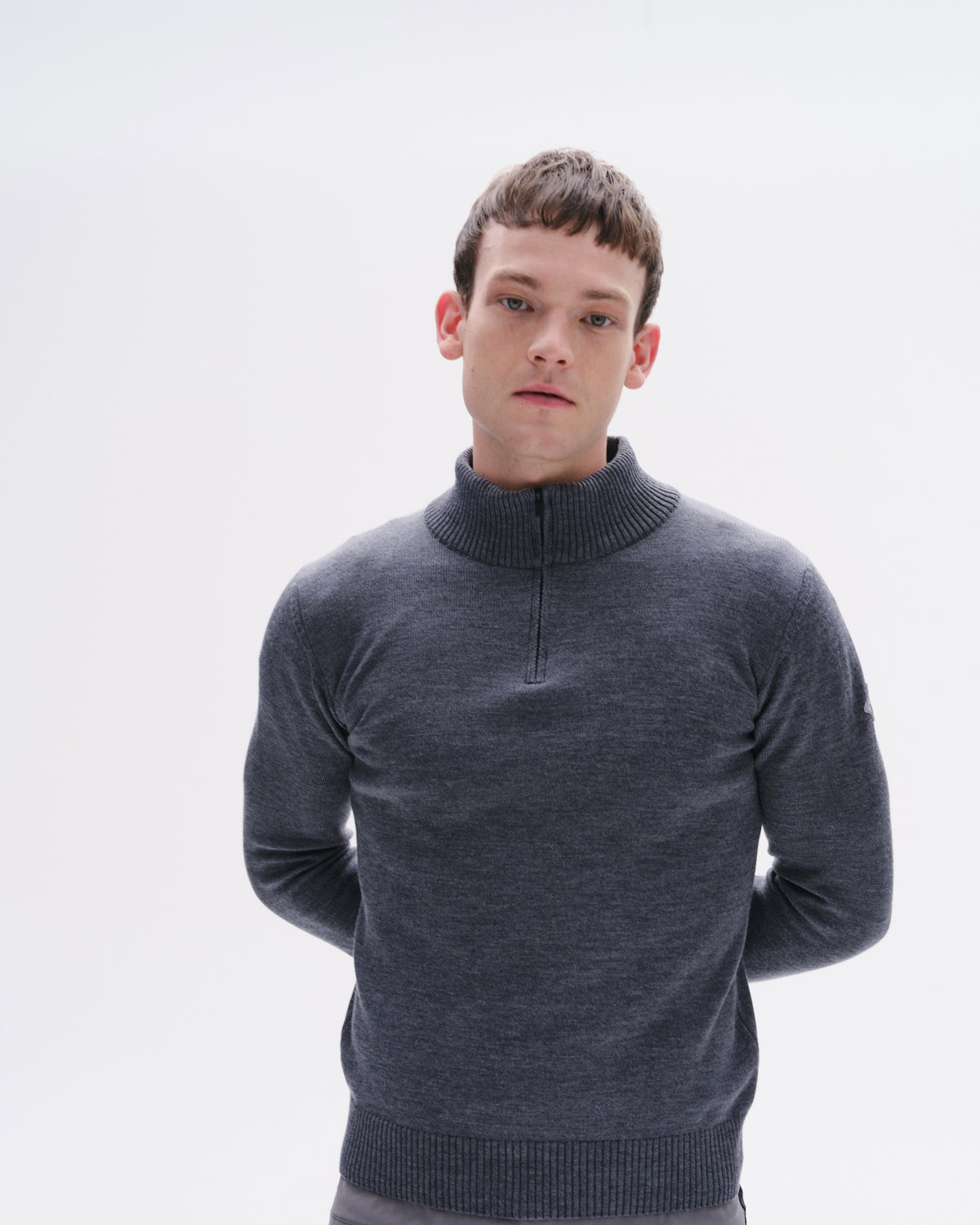 WOM12_KN-GREY_4