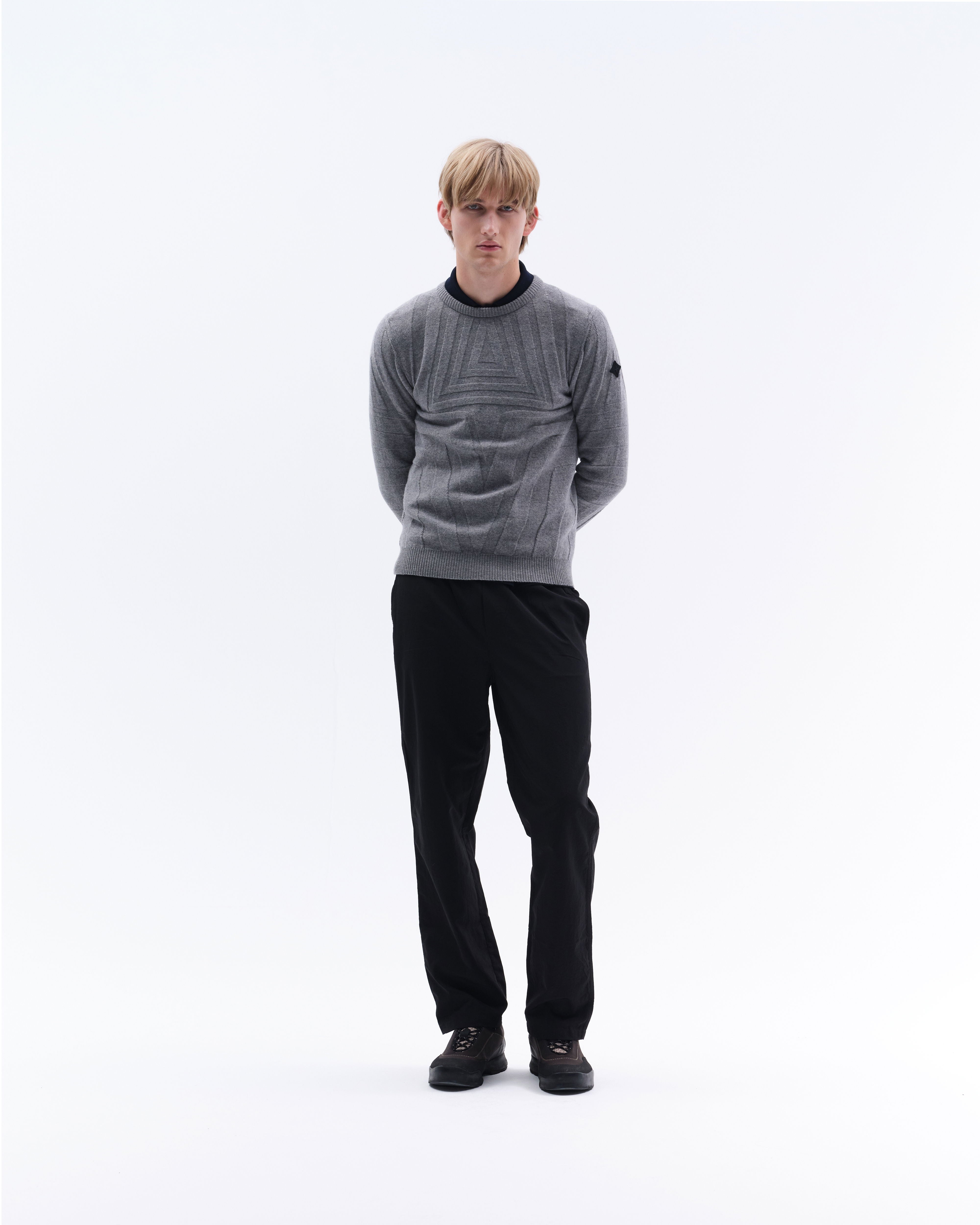 WOU24_KN-GREY_4.jpg