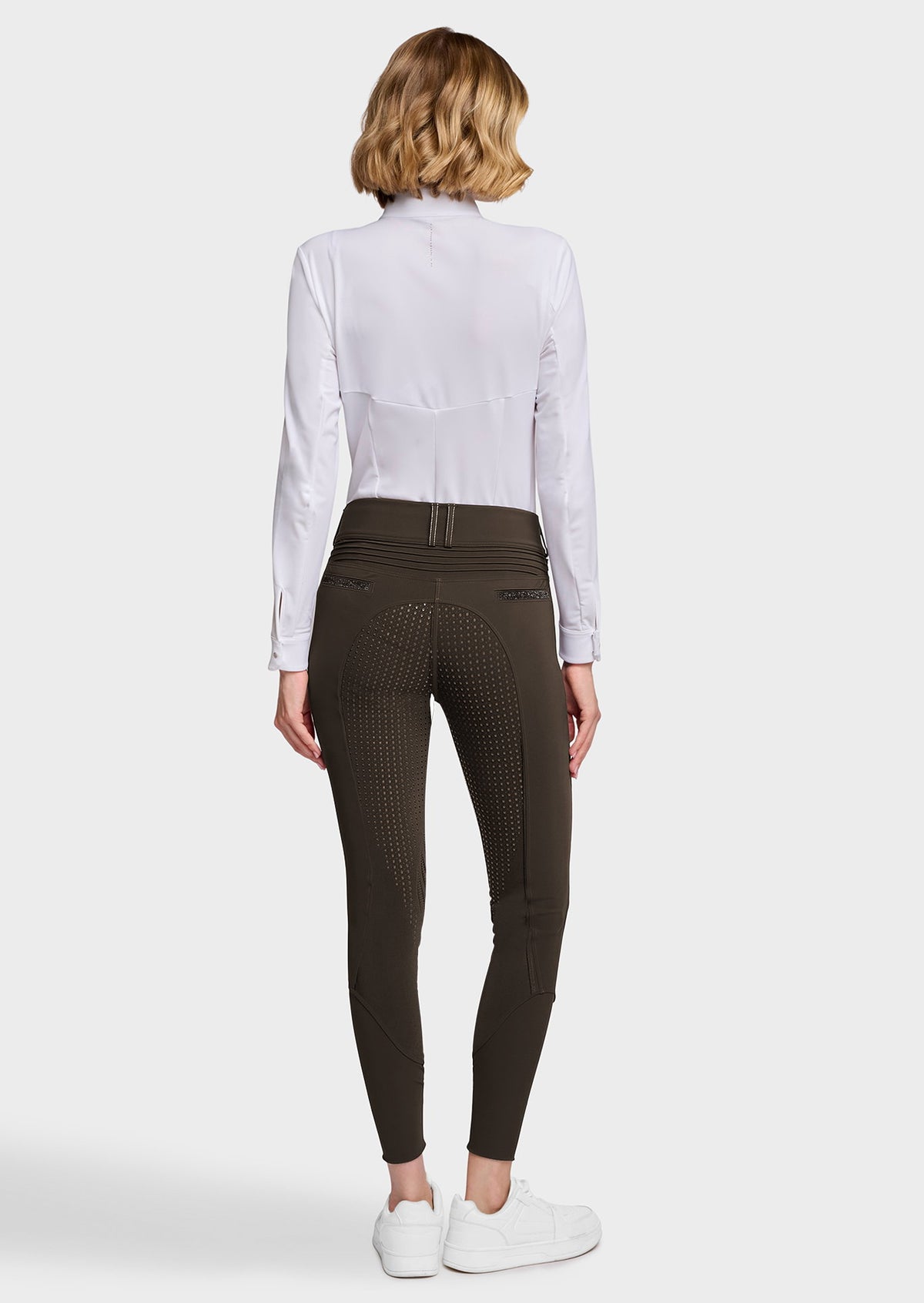 W_CLARA_CRF_FG_FW26-MOCHA_1.jpg