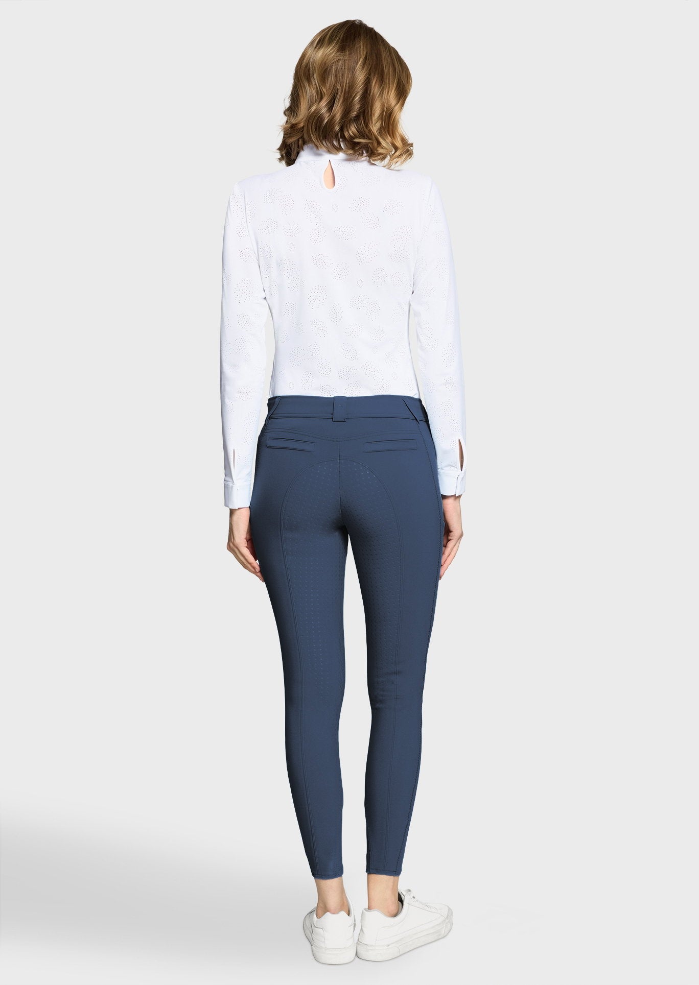 W-SAKINA-FF-FG-SS26-NVY_2.jpg