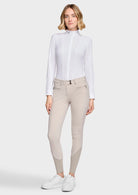 W_ADELE_CRF_KG_FW26-BGE.jpg