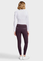 W_ADELE_CRF_KG_FW26-BLKCHRY_1.jpg