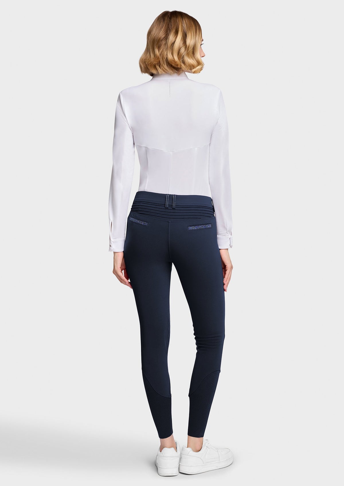 W_ADELE_CRF_KG_FW26-NVY_1.jpg