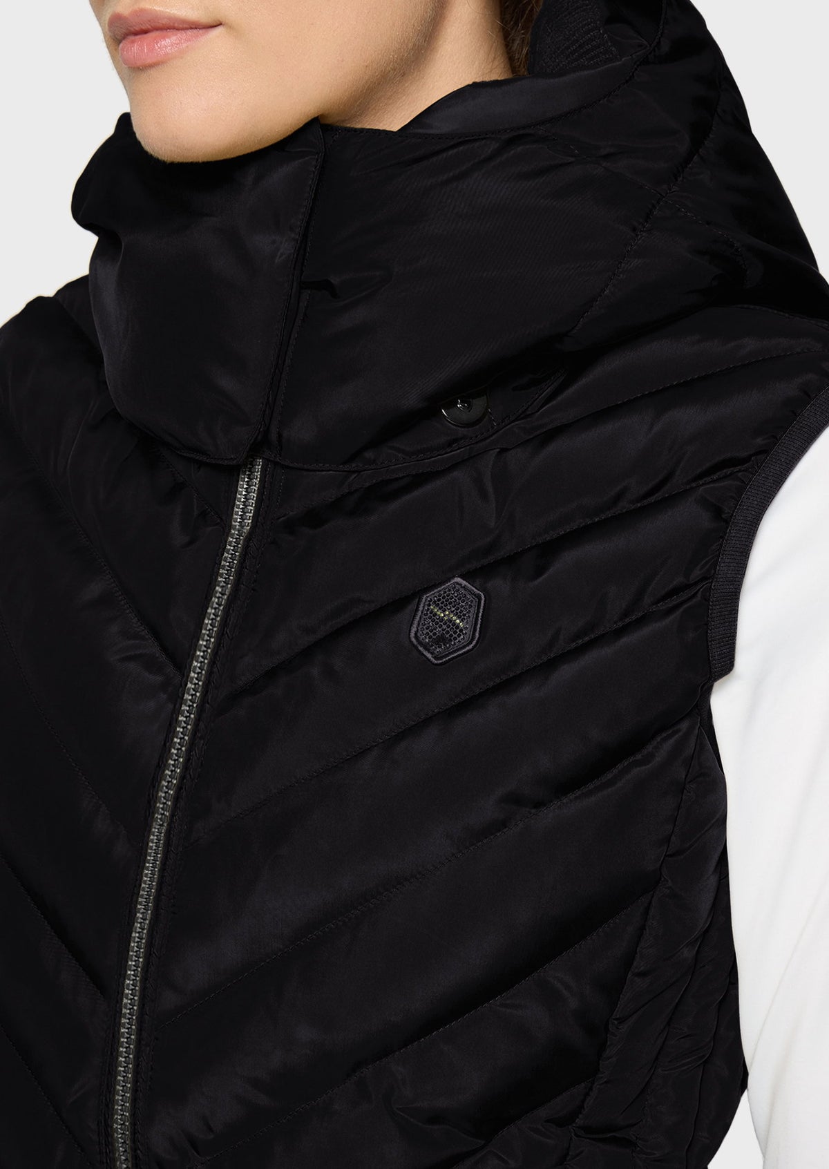 W_CHAMONIX_LS_FW26-BLK_2.jpg