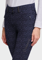 W_CLARA_CRF_FG_FW26-ANTRDRP_1.jpg