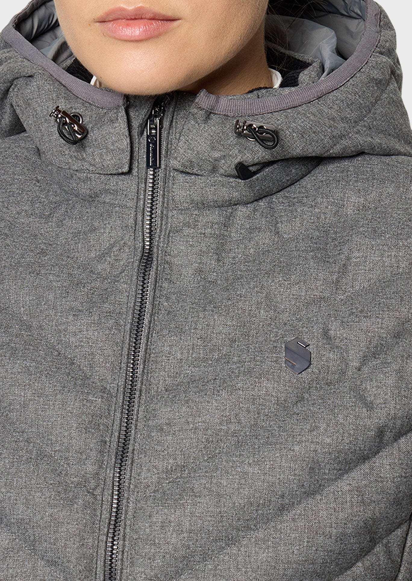 W_COURCHEWO_LS_FW26-GRY_2.jpg