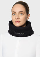 W_NECK_WM_CRST_FW26-BLK.jpg