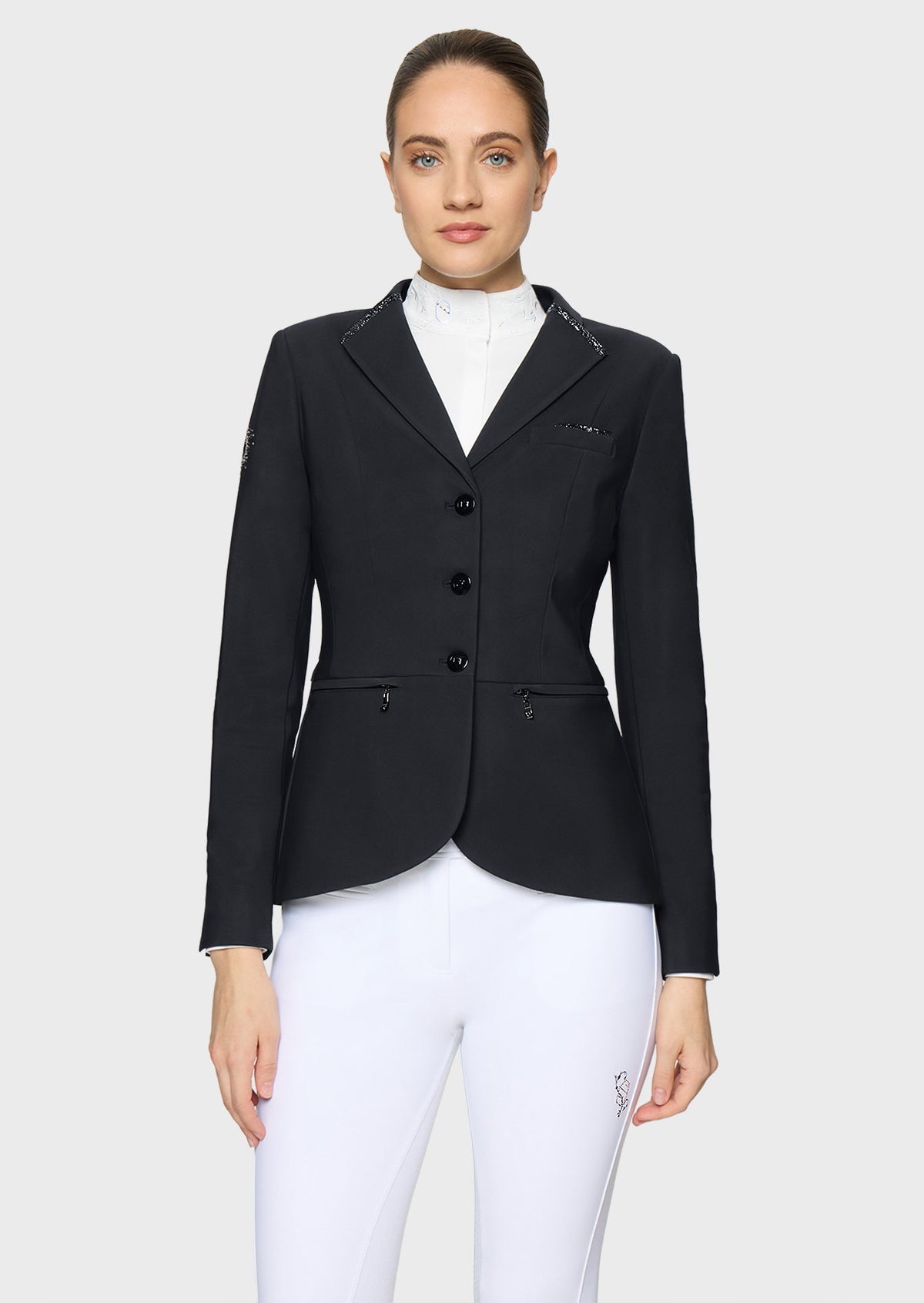 W_VICTORINE_PREM_REG-BLK.jpg