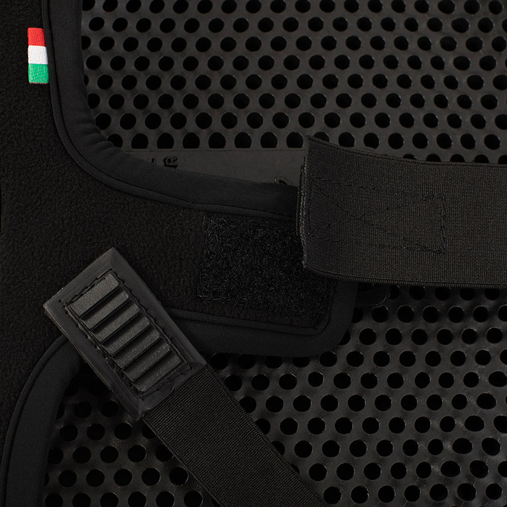 AC501-BLACK_3
